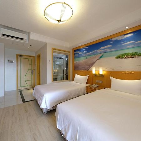 Royal J Hotel Cebu Екстериор снимка
