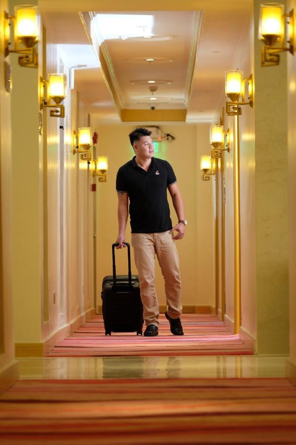 Royal J Hotel Cebu Екстериор снимка