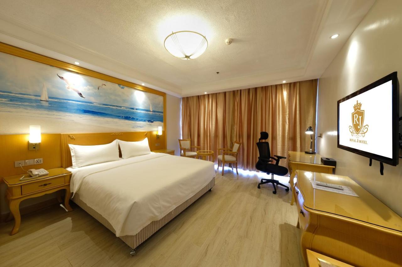 Royal J Hotel Cebu Екстериор снимка