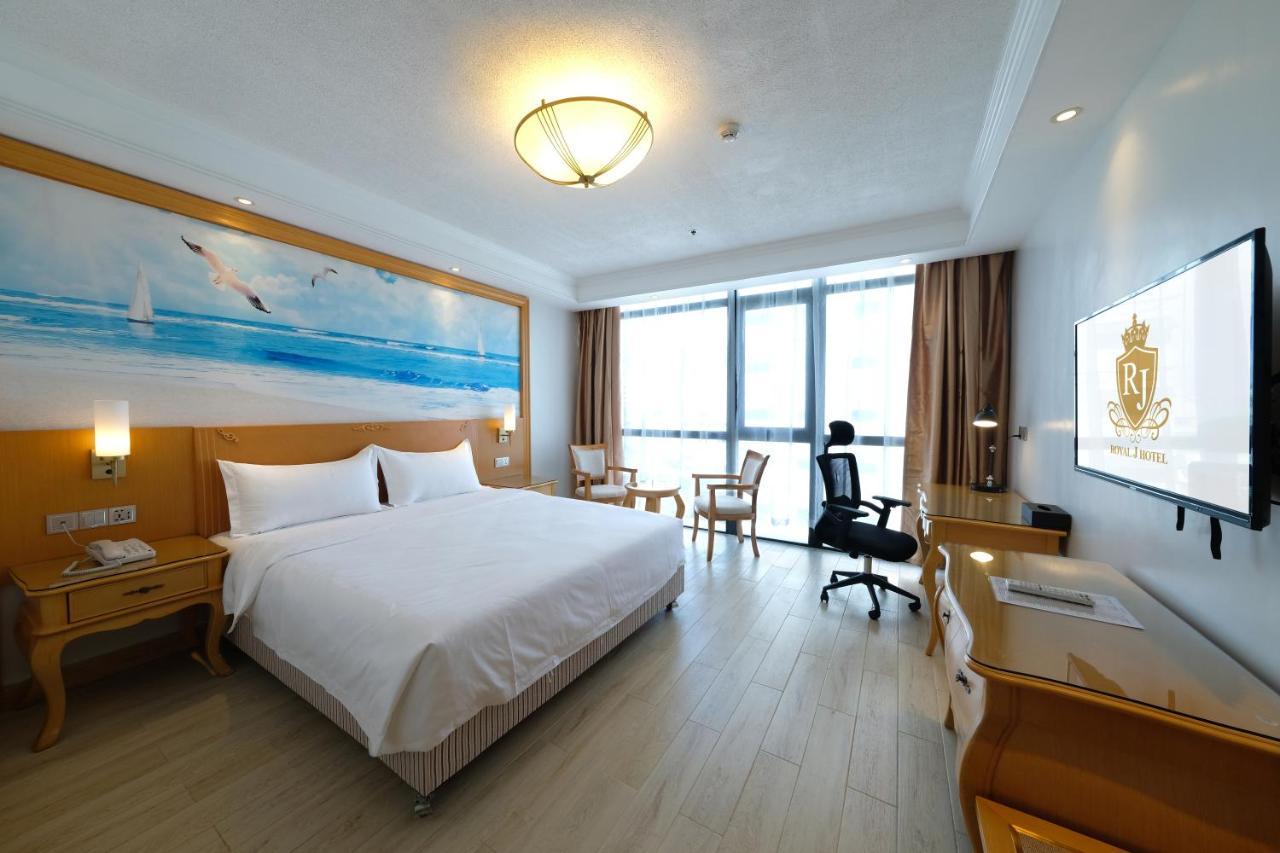 Royal J Hotel Cebu Екстериор снимка